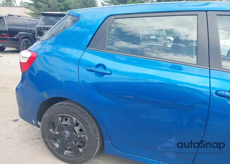2009 Toyota Matrix из США, поврежденный, VIN 2T1KU40E29C054404
